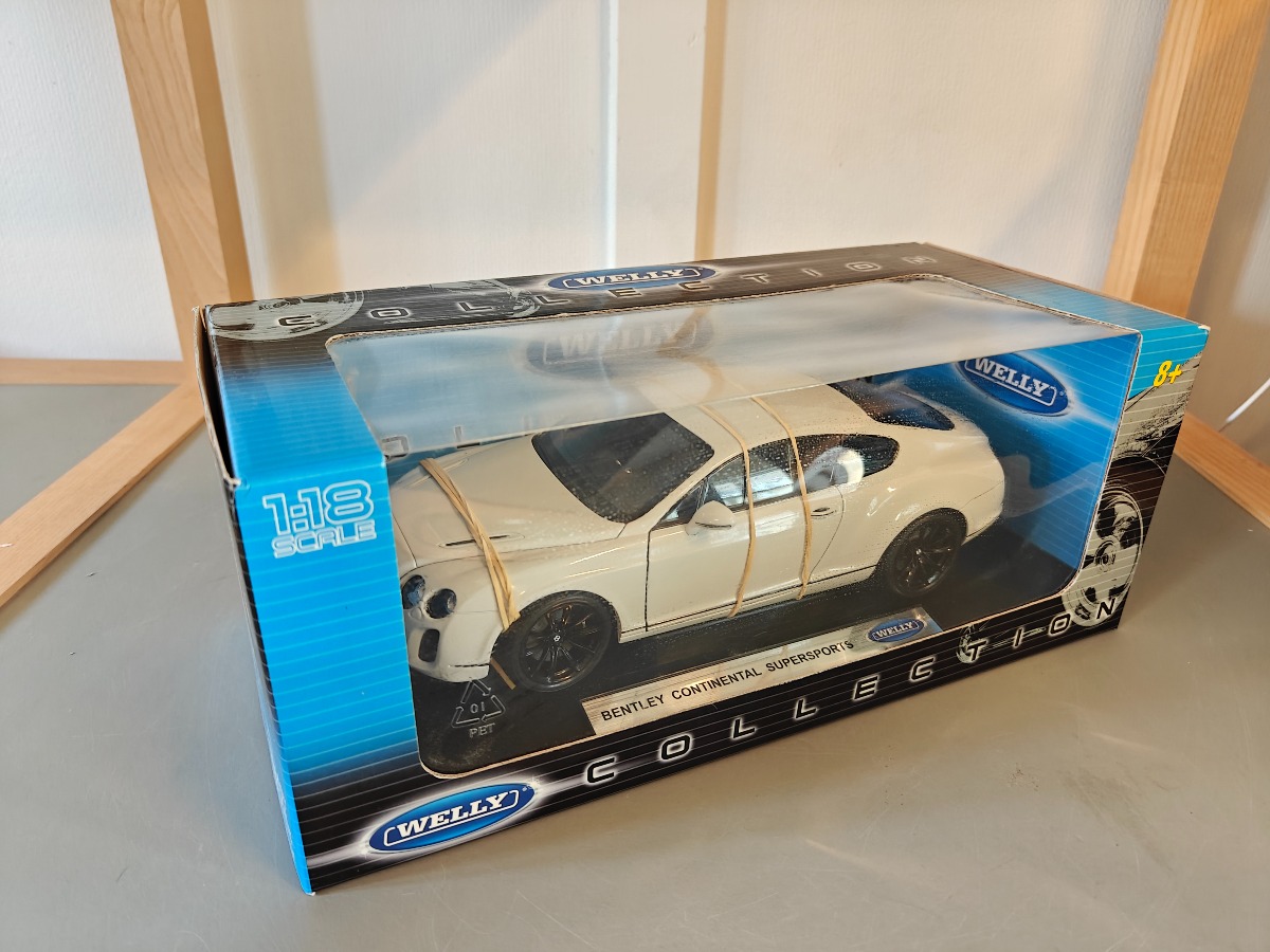 Welly model af Bentley Continental Supersports Skala 1:18