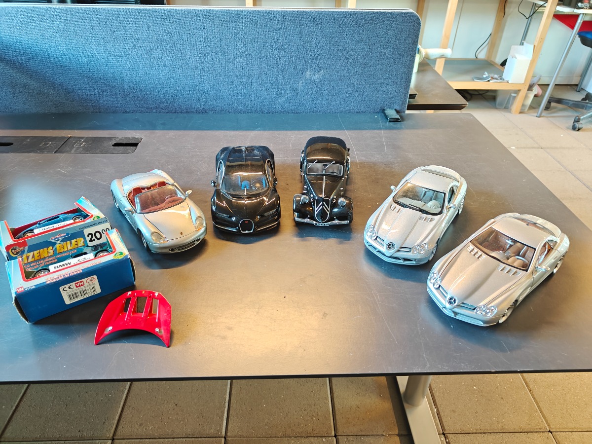 Modeller af europæiske biler Skala 1:18