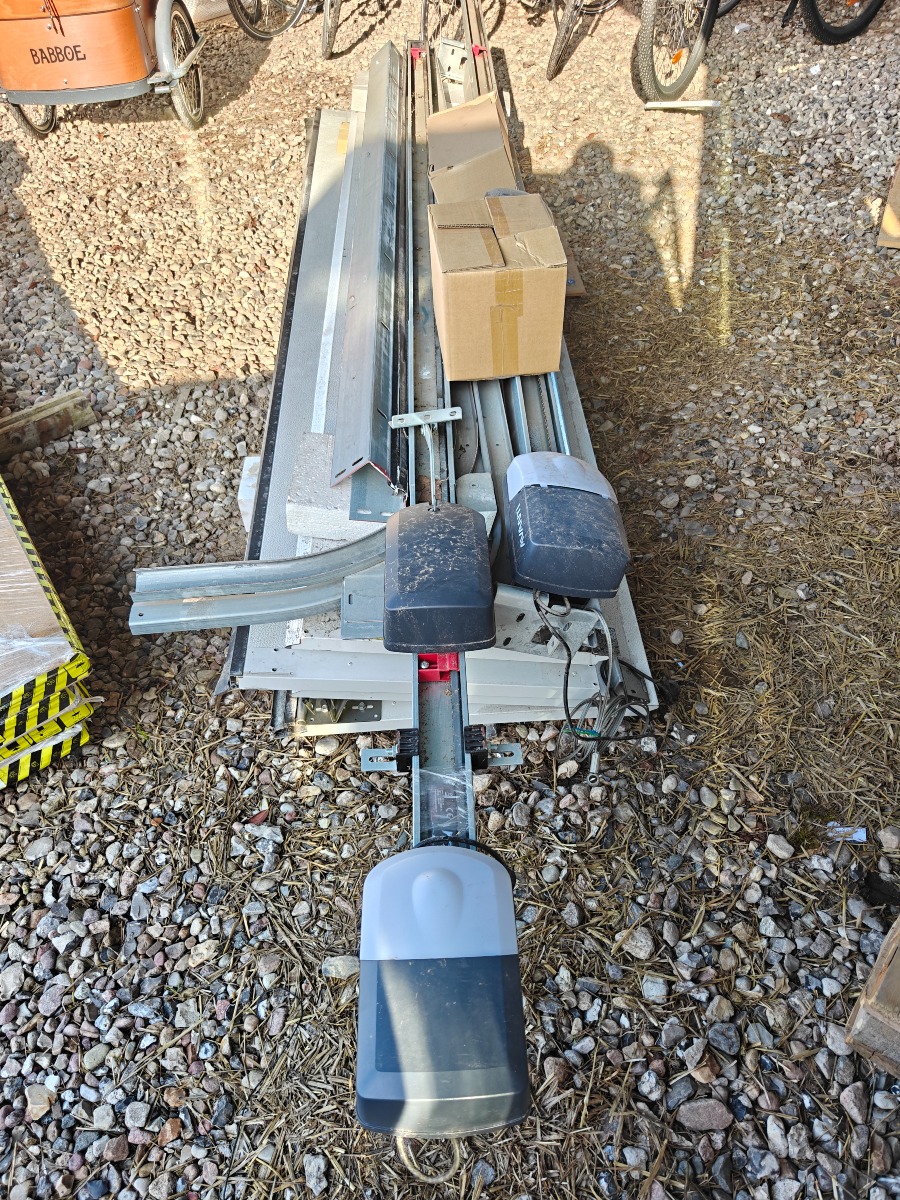 Ledhejseport med automatik