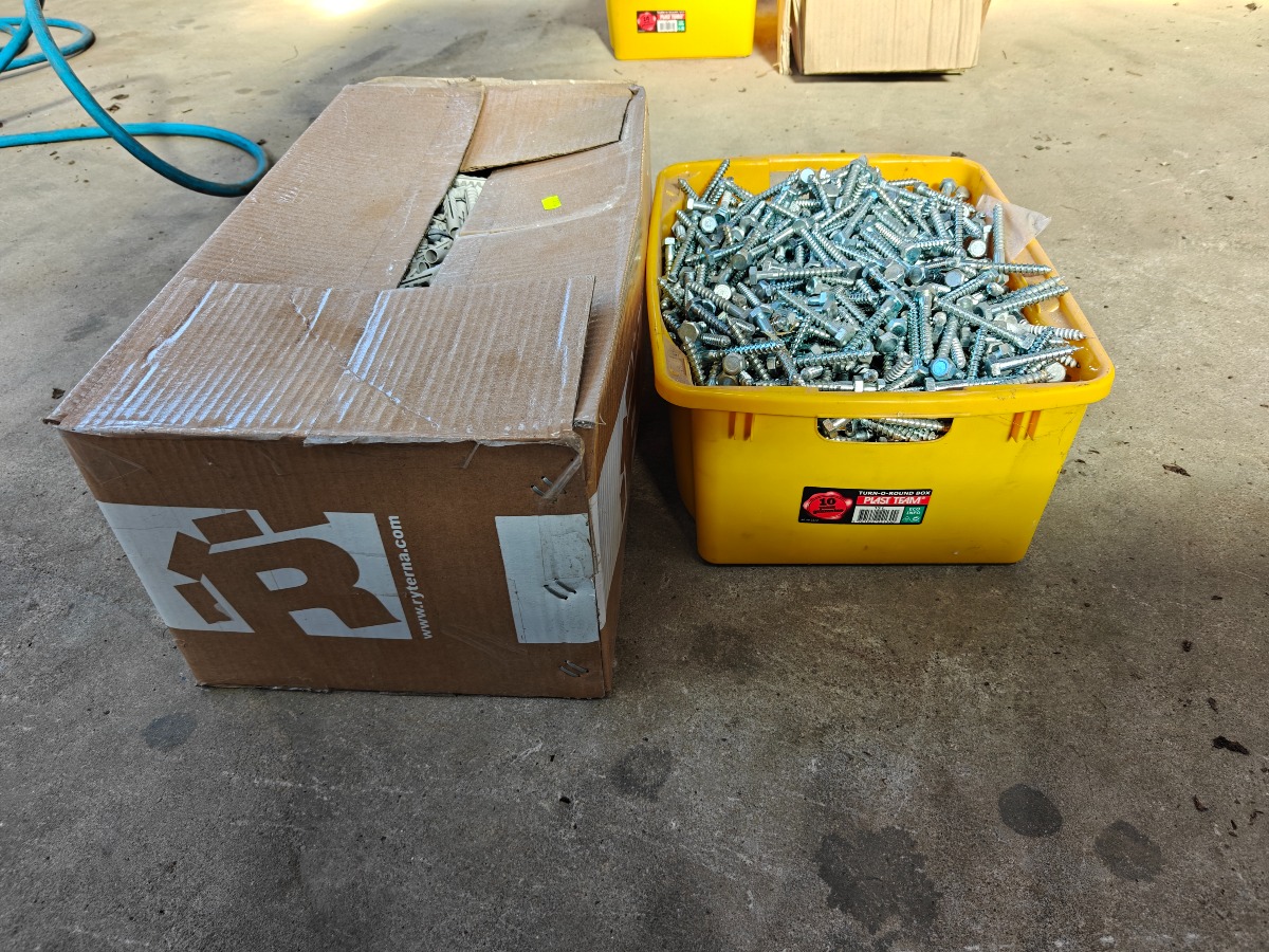 Parti franske skruer  & ravplugs