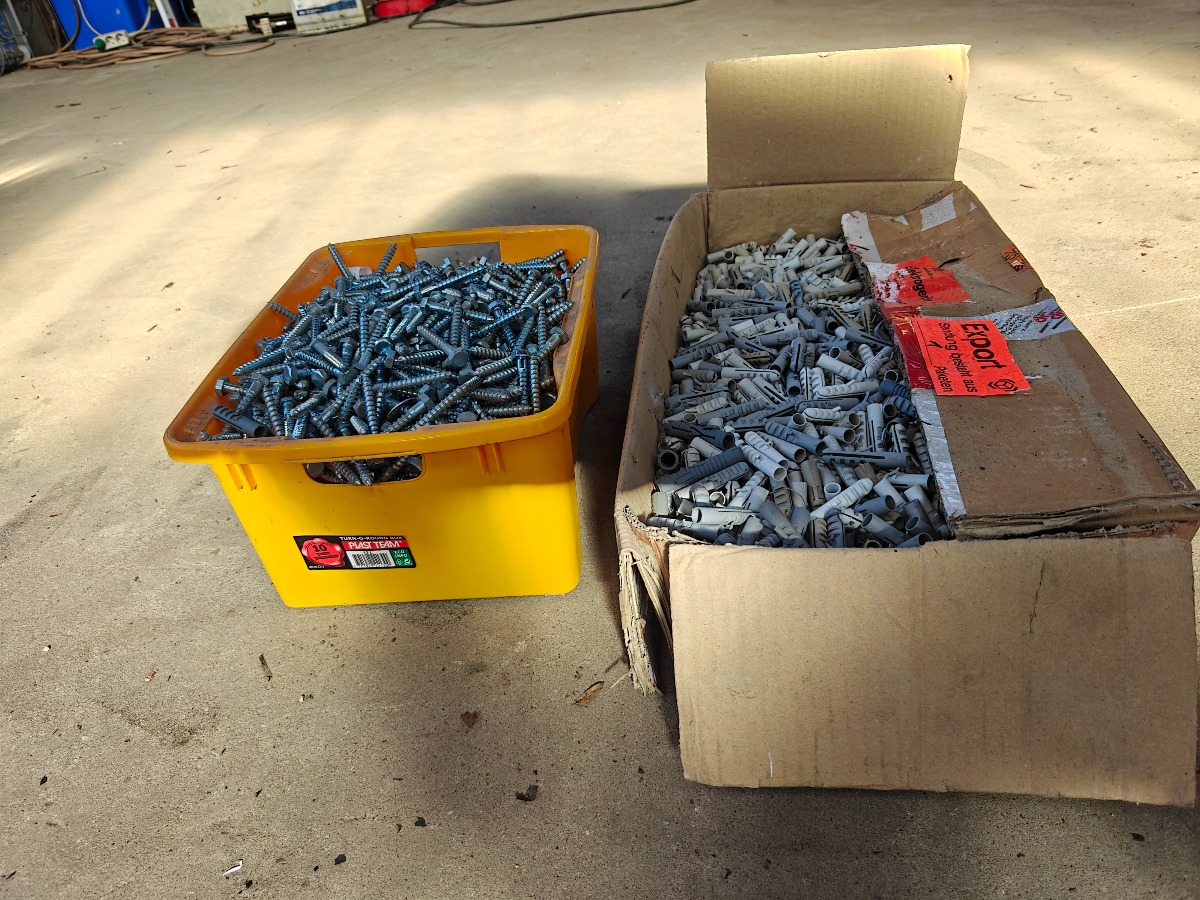 Parti franske skruer  & ravplugs