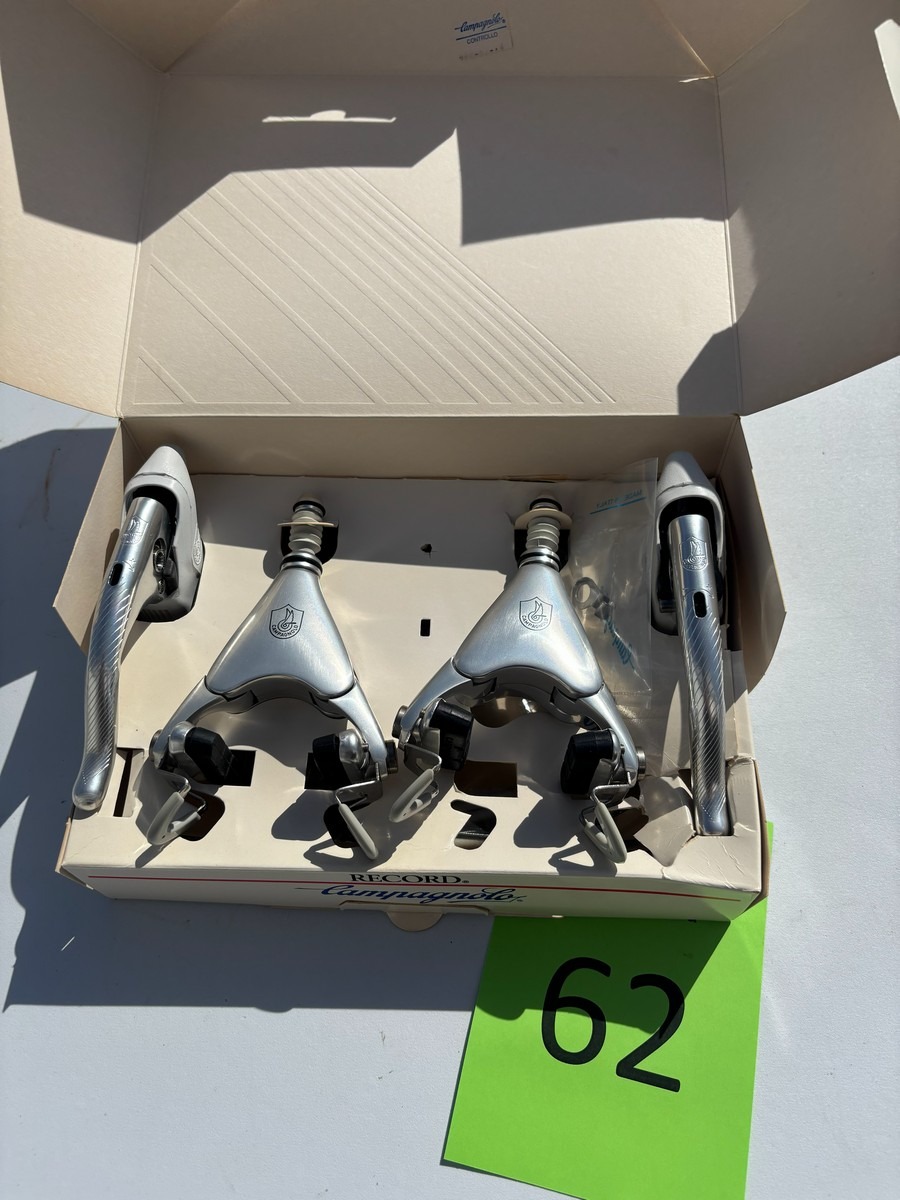 Campagnolo Record Delta bremsekaliber sæt med tilhørende bremsegreb i original æske
