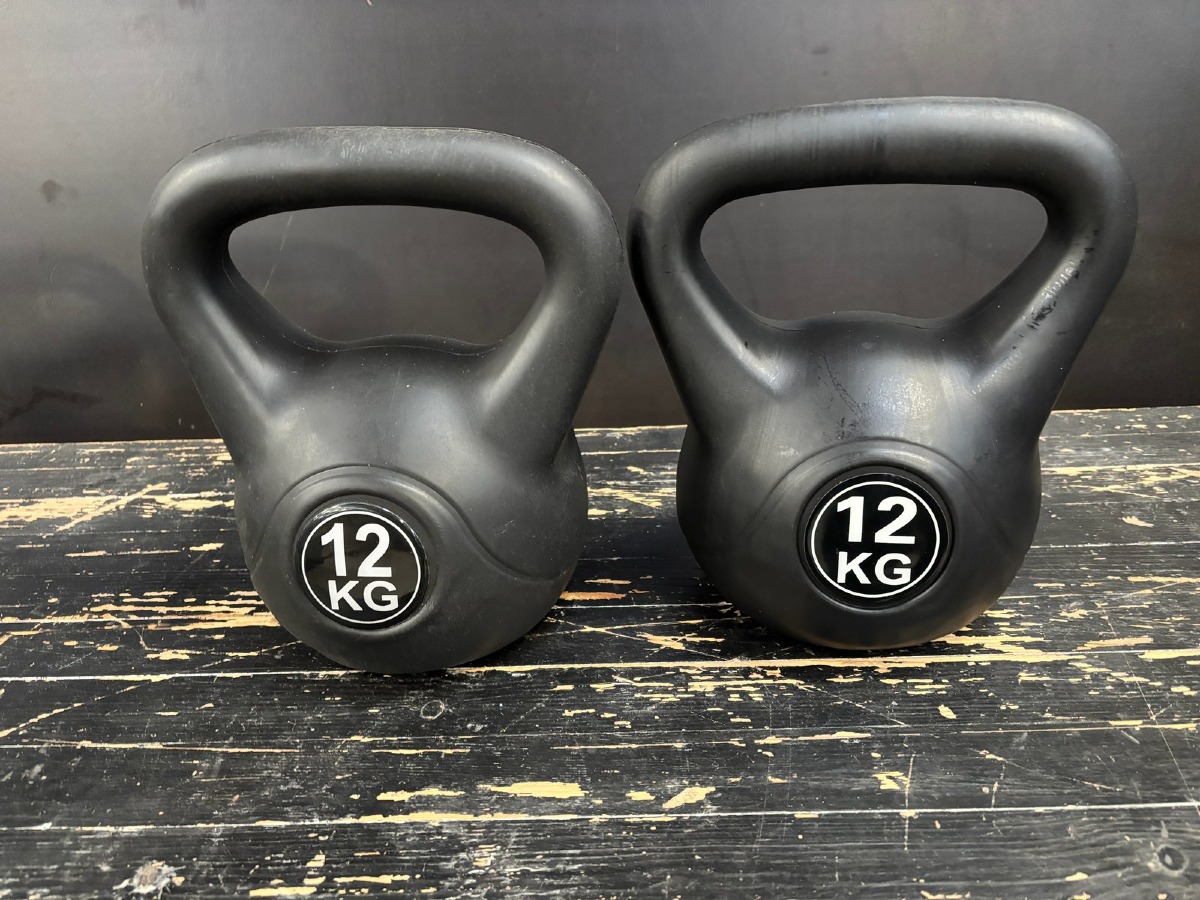 2 stk. 12kg kettlebells