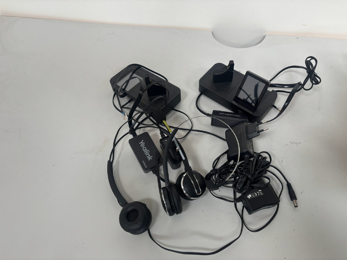 Jabra PRO trådløst headset m. base + Yealink EHS36 (komplet sæt)