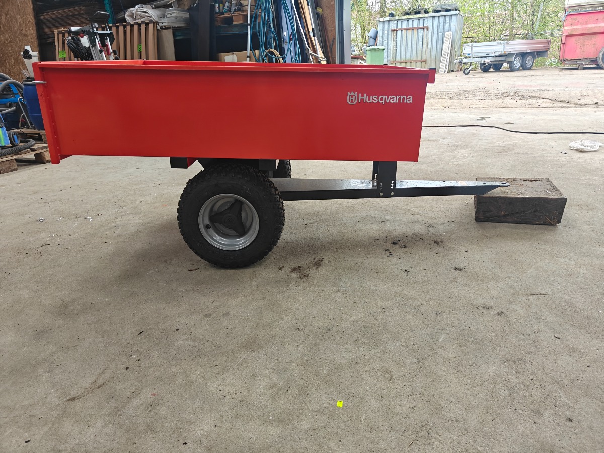 Husqvana vogn til havetraktor