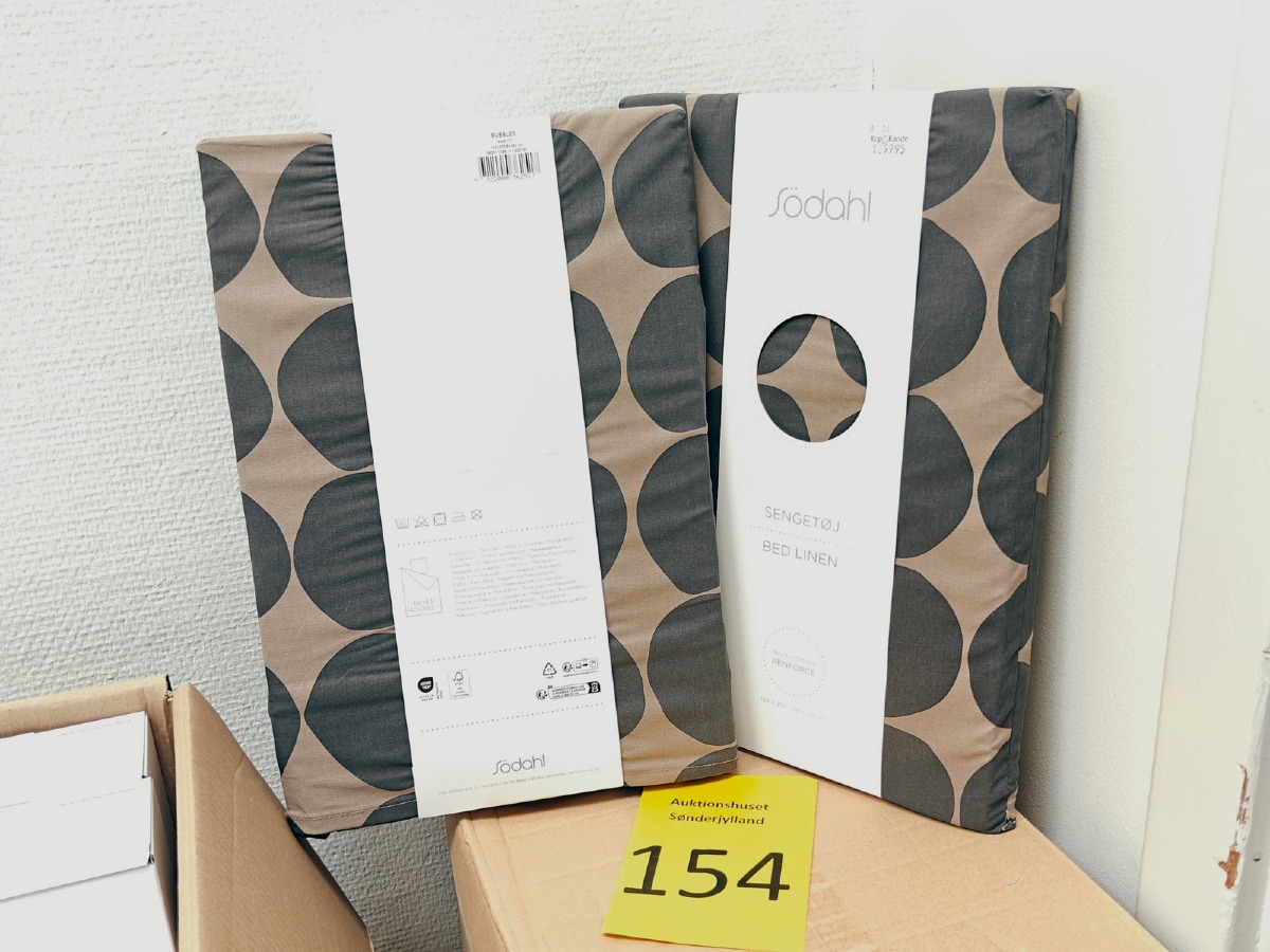 Södahl sengesæt 140 x 200 cm. (2)