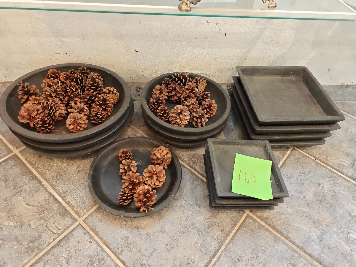 Runde og kvadratiske fade. 