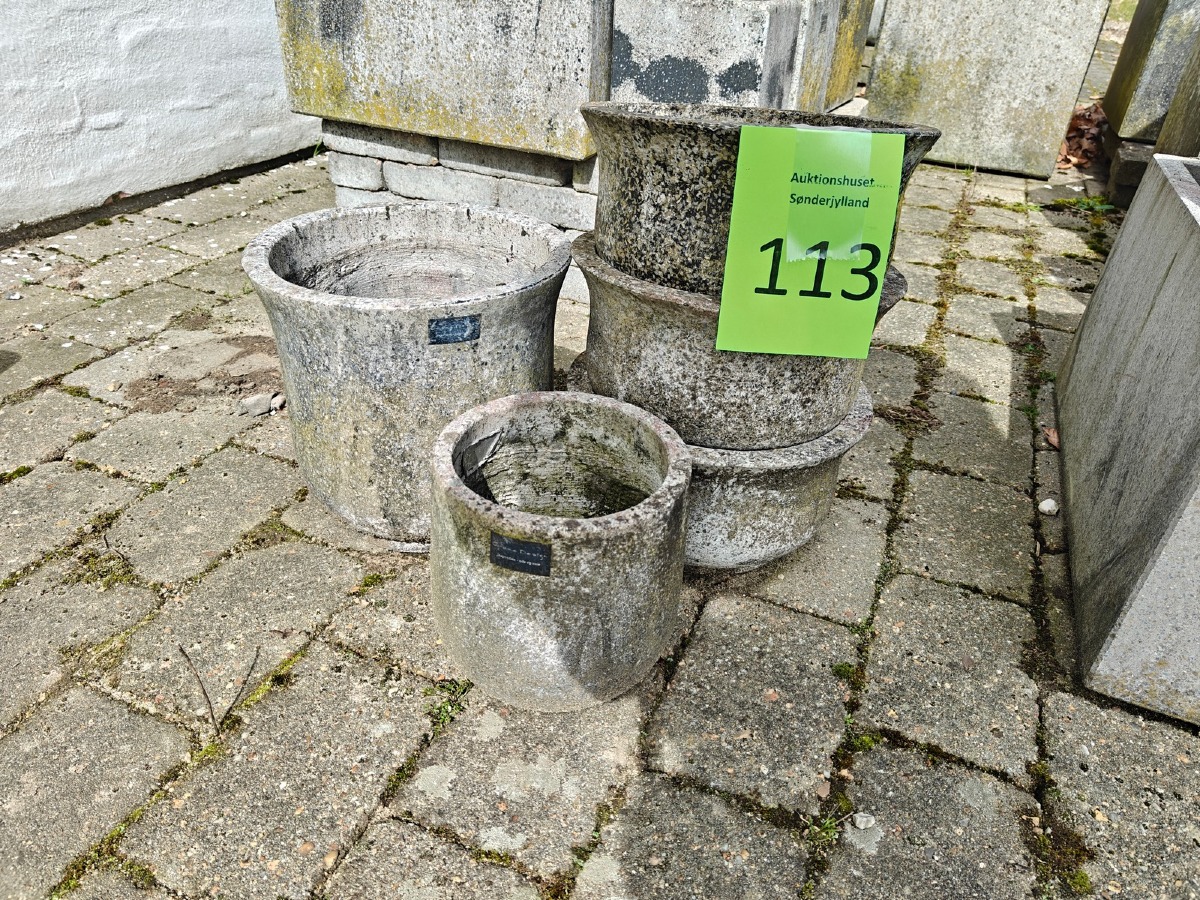 4 mindre krukker af fiberbeton