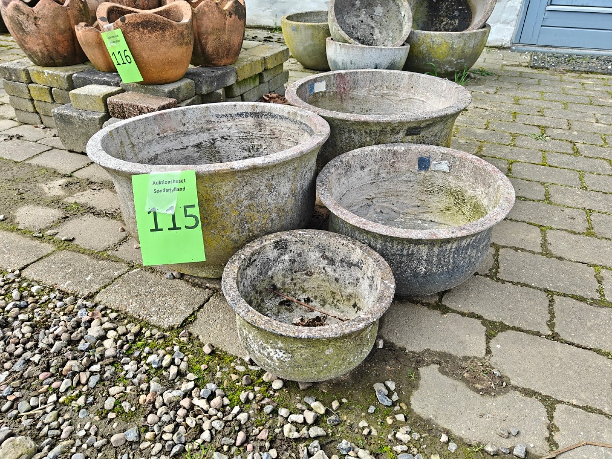 4 runde krukker af fiberbeton