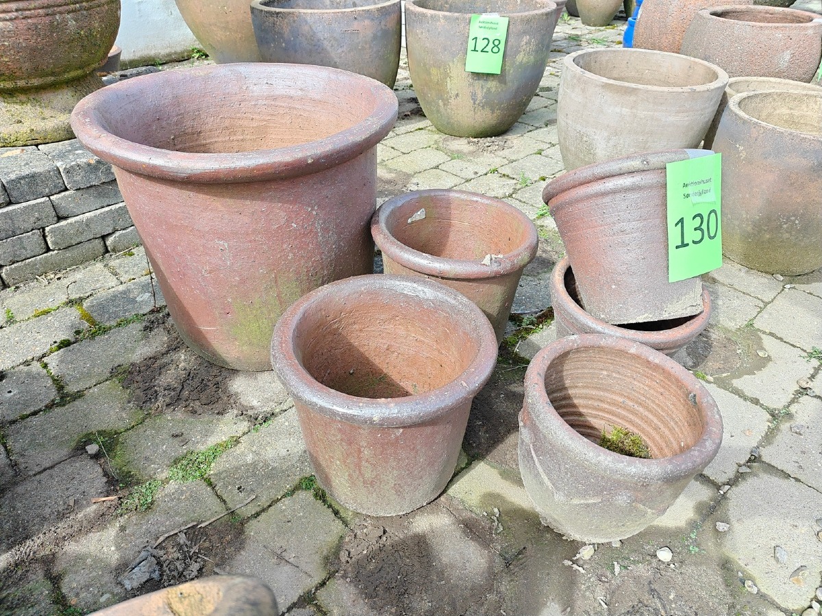 6 krukker med brun overflade