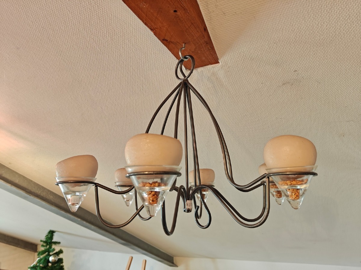 6-armet lysekrone af rundjern
