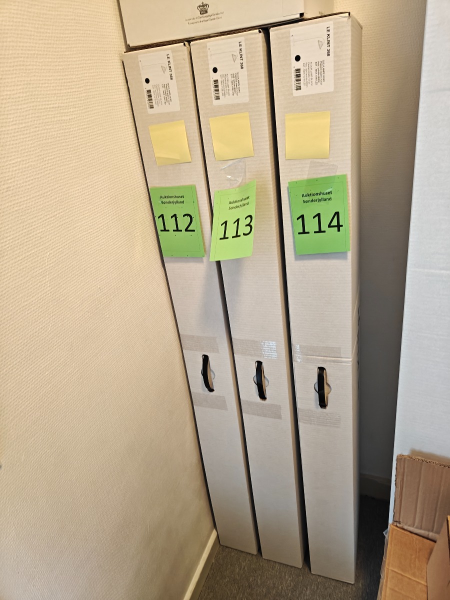 Le Klint gulvlampe sort, model 368