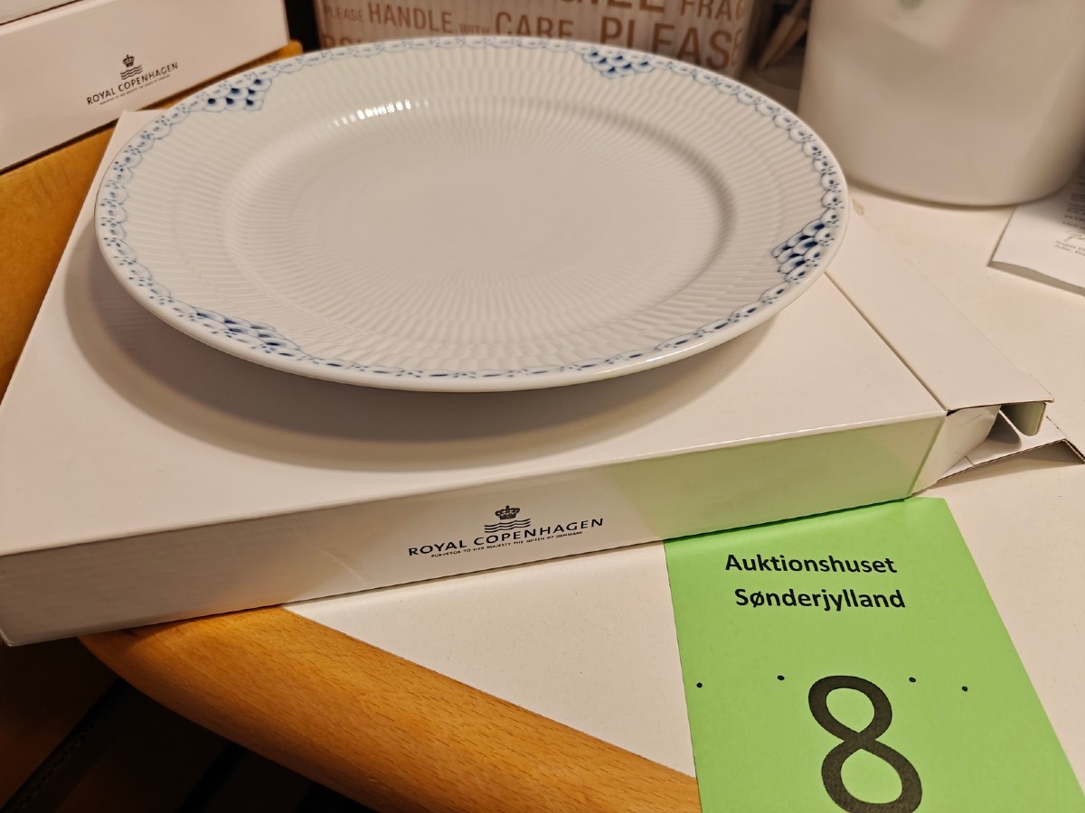 Royal Copenhagen, Prinsesse tallerkener 27 cm