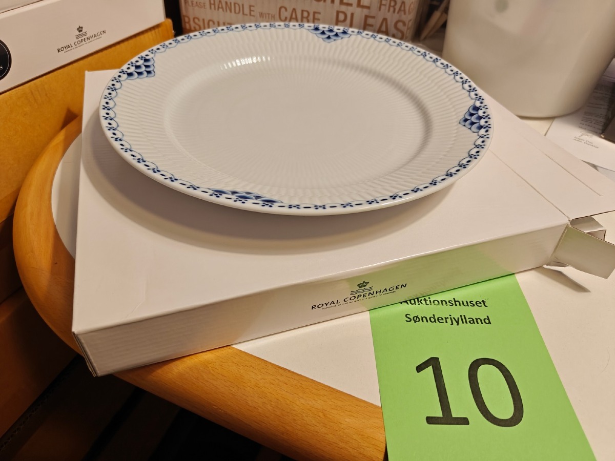 Royal Copenhagen, Prinsesse tallerkener 27 cm