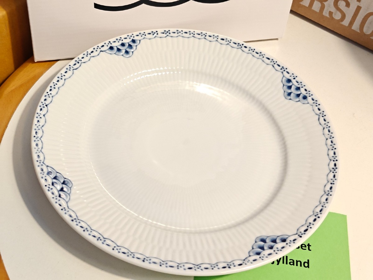 Royal Copenhagen, Prinsesse tallerken 22 cm