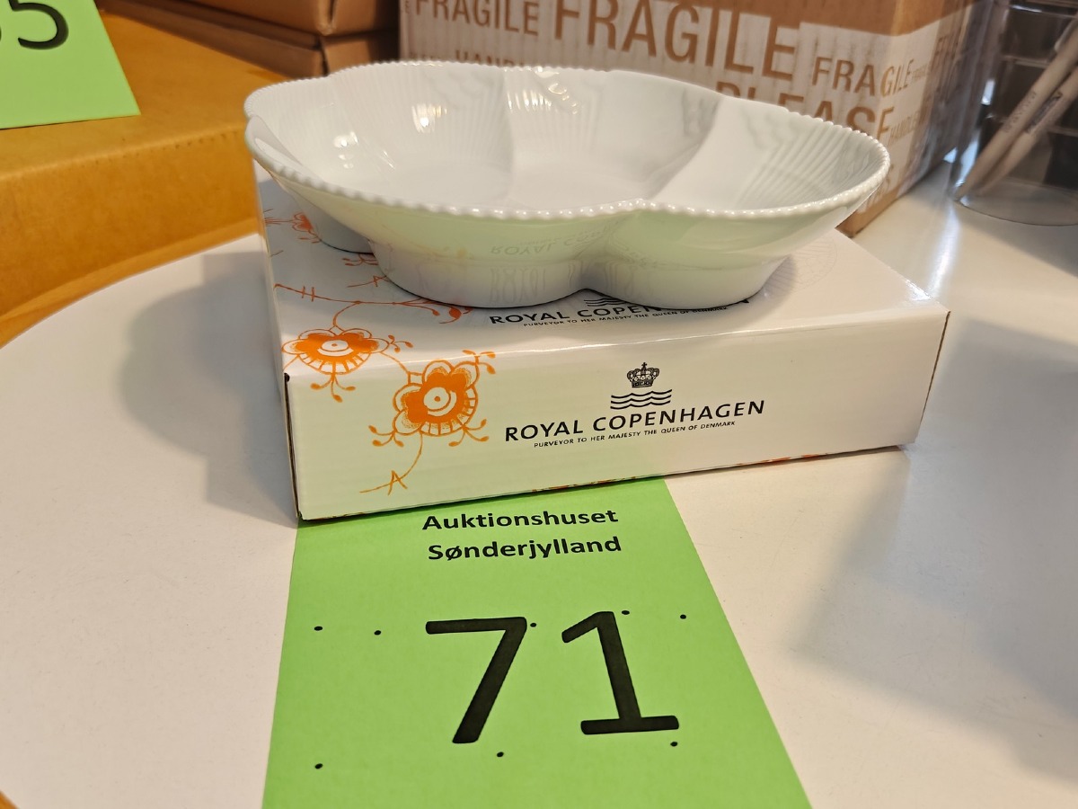 Royal Copenhagen, hvid Elements fad 19 cm