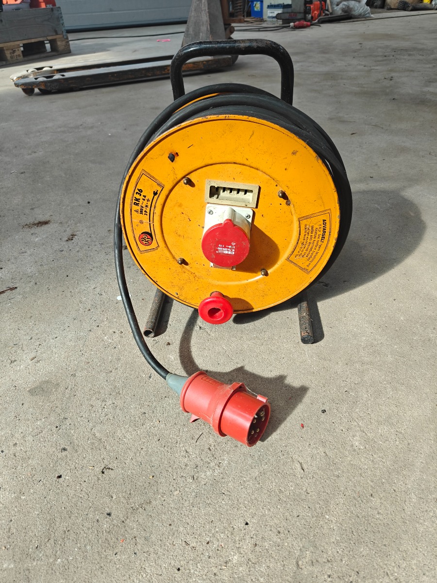 Kabel tromle til Kraft cee 16 amp. stik 