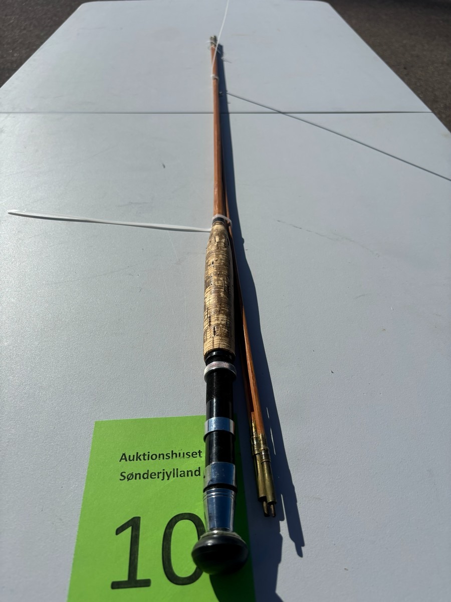 Klassisk fluestang udført i splitcane (bambus), ca. 8–9 fod