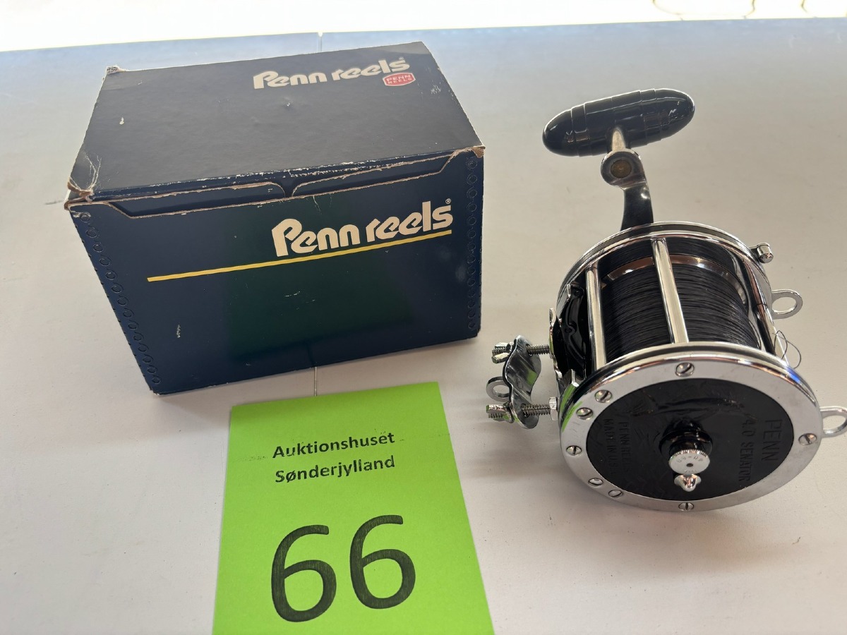 Klassisk havhjul fra Penn, model 113 “4/0 Senator”. I original æske.