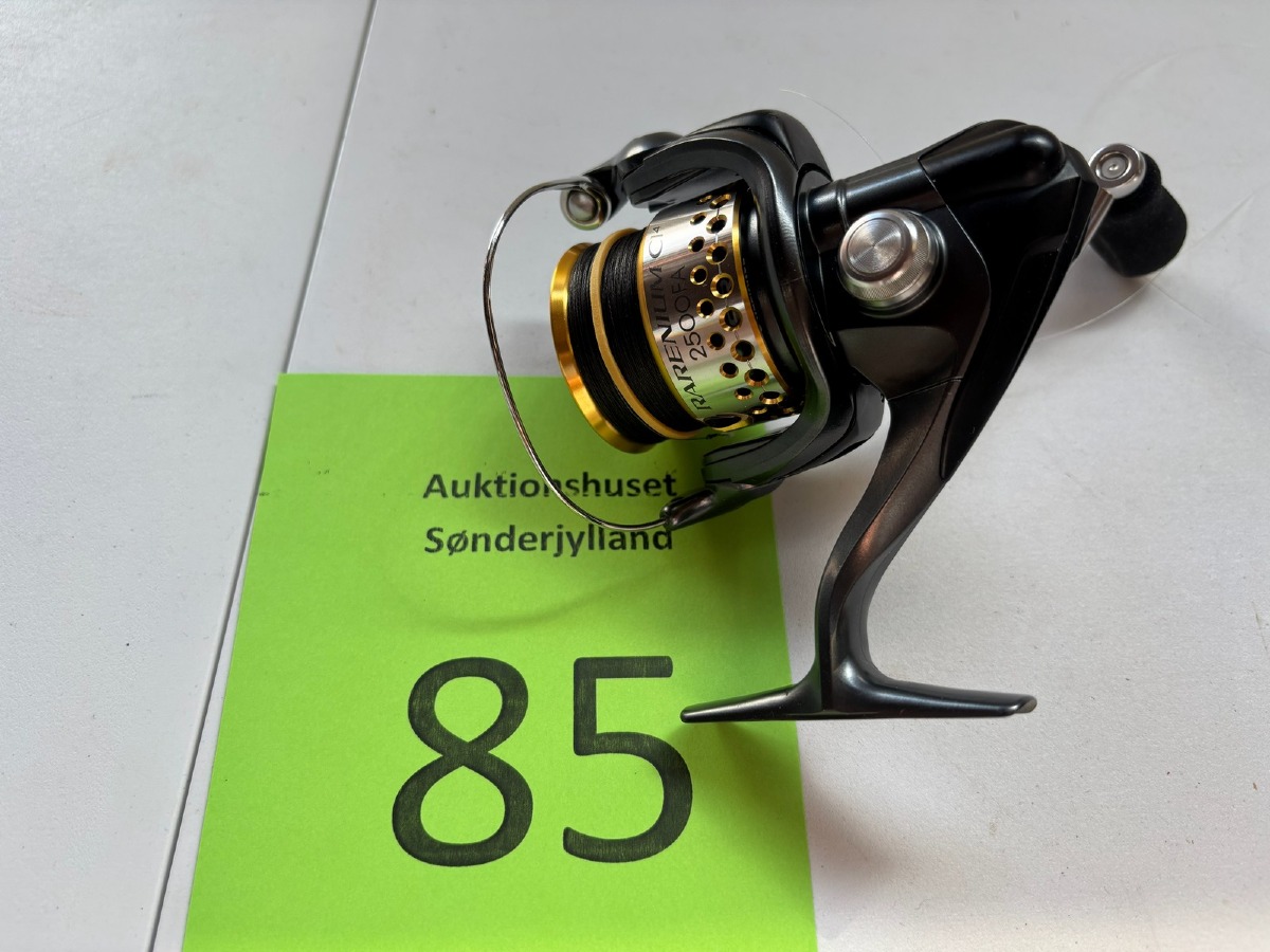 Shimano Rarenium CI4 2500FA fastspolehjul.