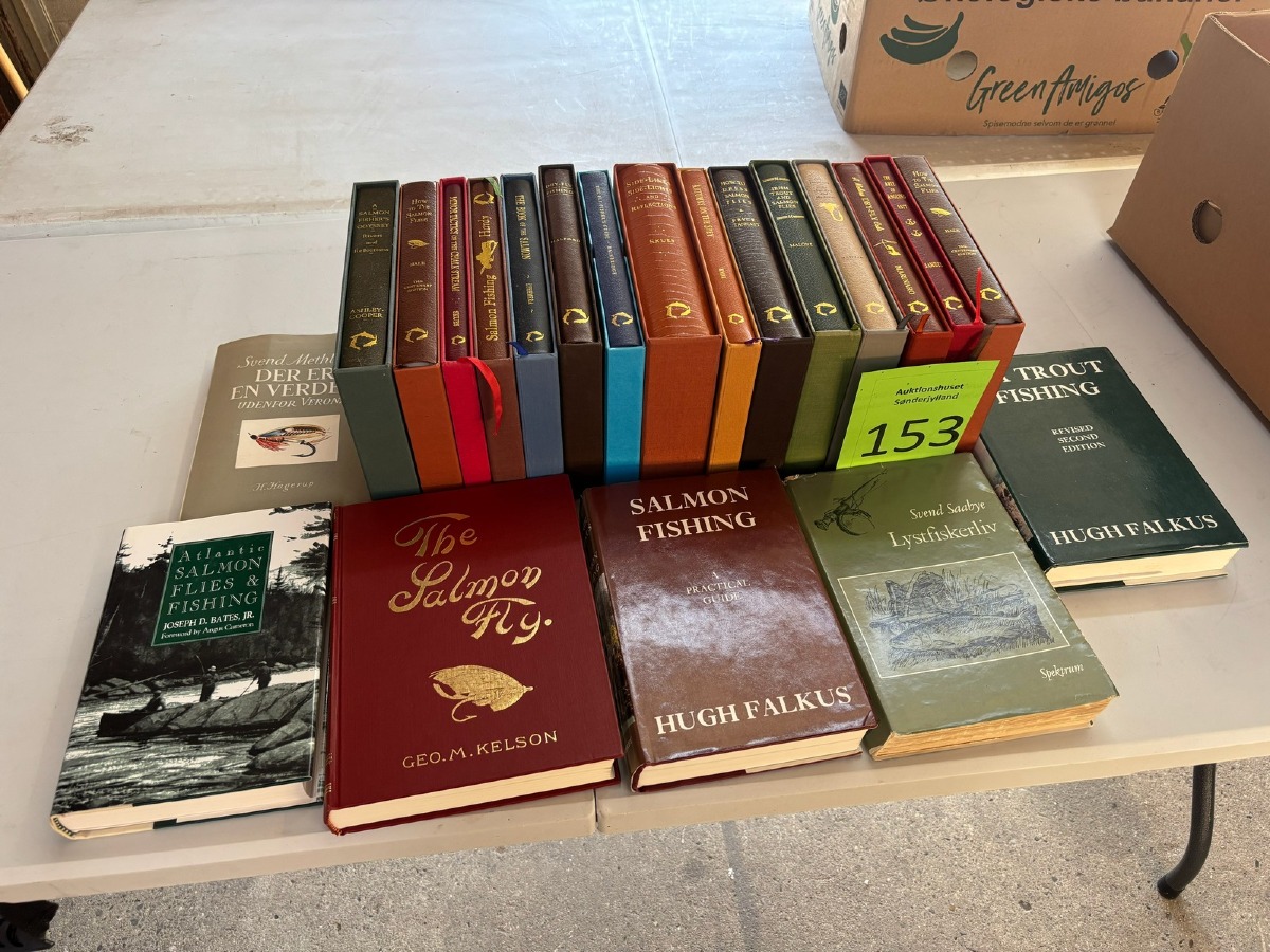 Diverse fiskebøger, mange stk.