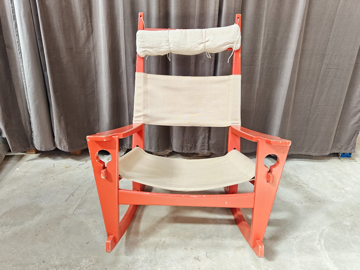 Hans J. Wegner GE673 gyngestol