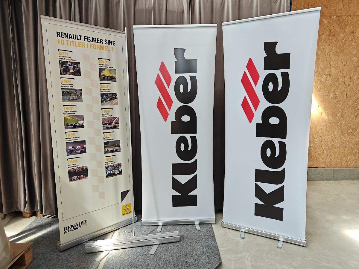 4 stk rool-up banner med reklamer