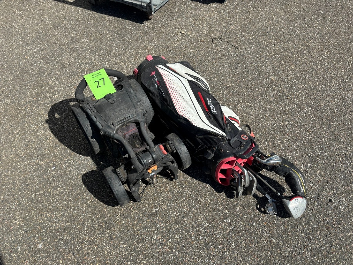 Golfvogn + BagBoy golfbag m. diverse køller (bl.a. TaylorMade, Slazenger)