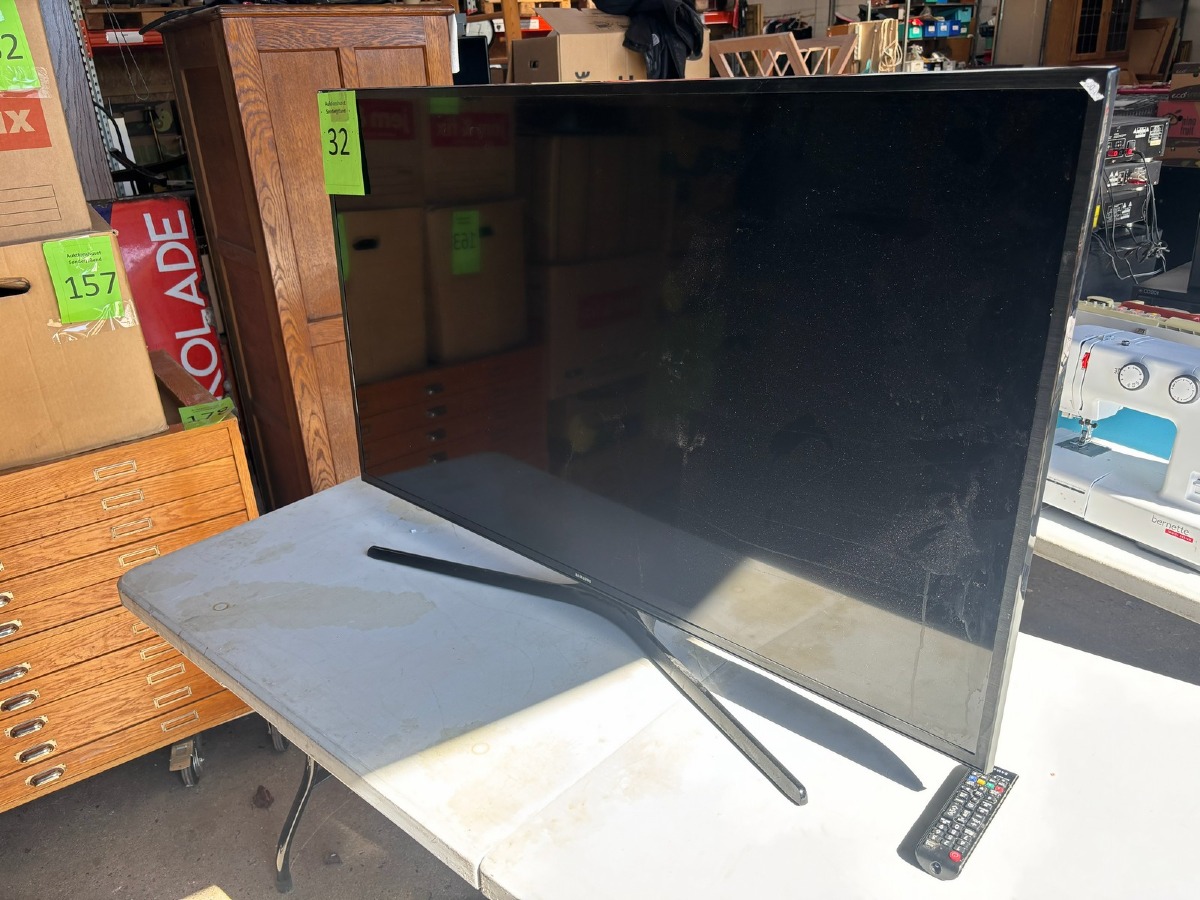 Samsung 50” 4K Smart TV – model UE50KU6075