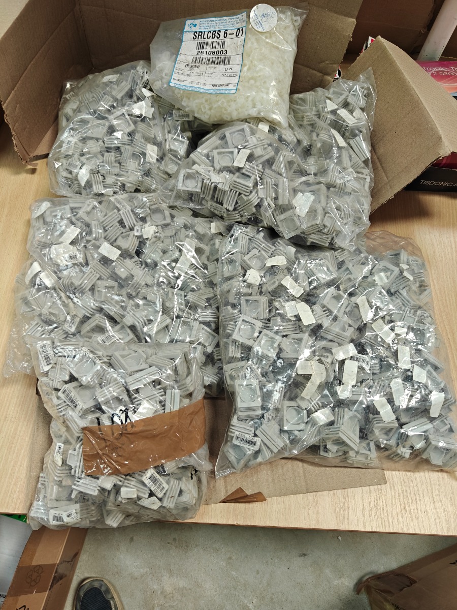Parti plastik propper til el