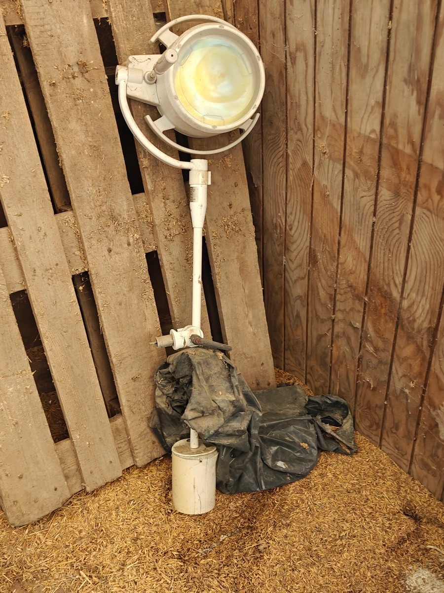 Terassevarmer, højbord og projektør/lampe