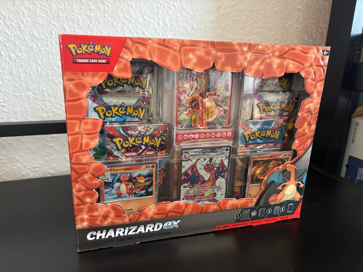 Pokémon Charizard ex Premium Collection