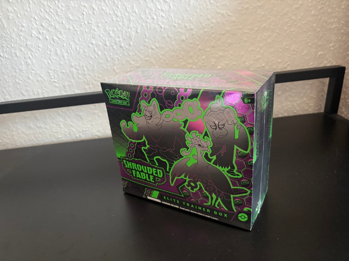 Pokémon Scarlet & Violet – Shrouded Fable Elite Trainer Box (ETB)