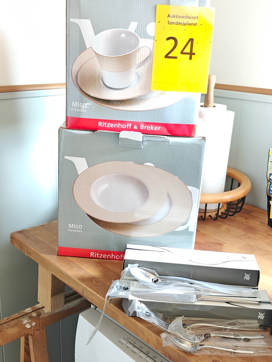 Ritzenhoff & Breker porcelæn model Miso samt WMF bestik