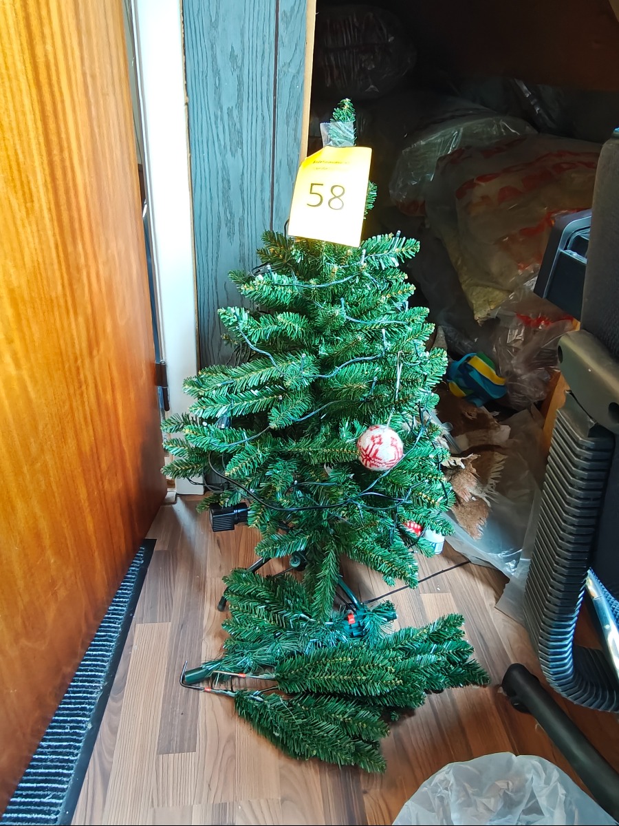 Lille kunstigt juletræ