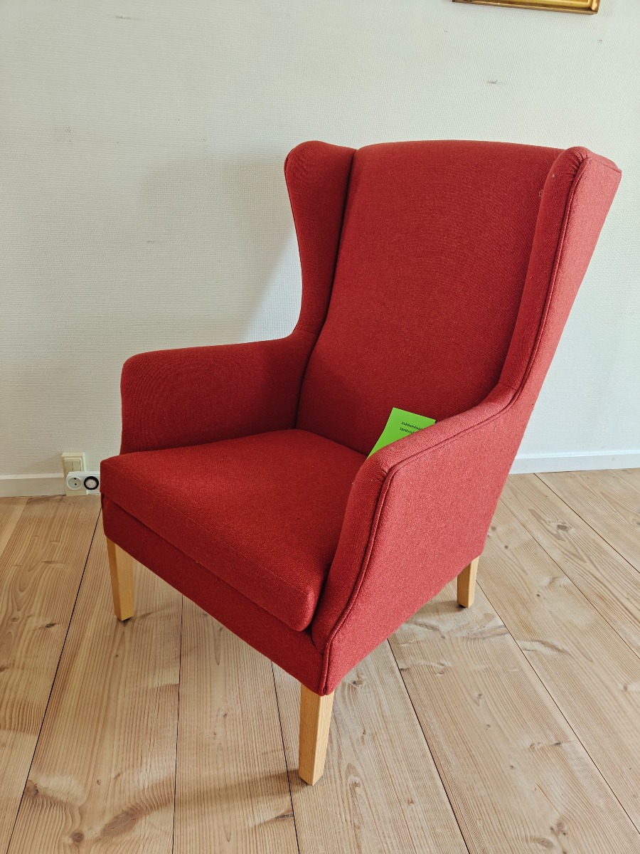 Nilaus øreklapstol