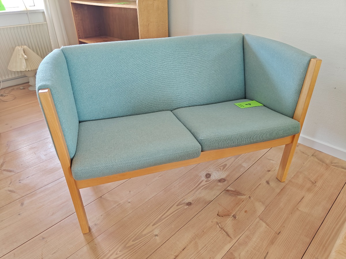 Hans J. Wegner 2-pers. sofa model GE-285 