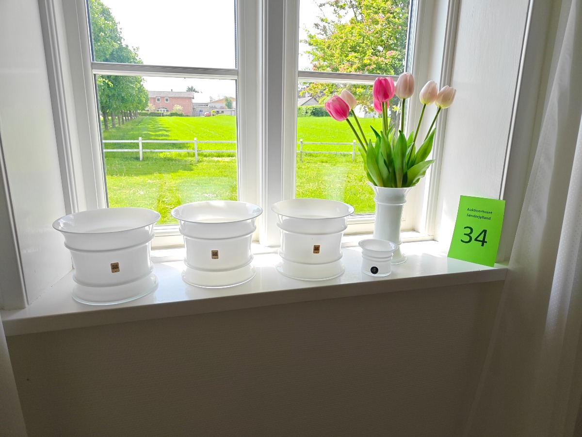 Michael Bang for Holmegaard. Potteskjulere og vase (5)