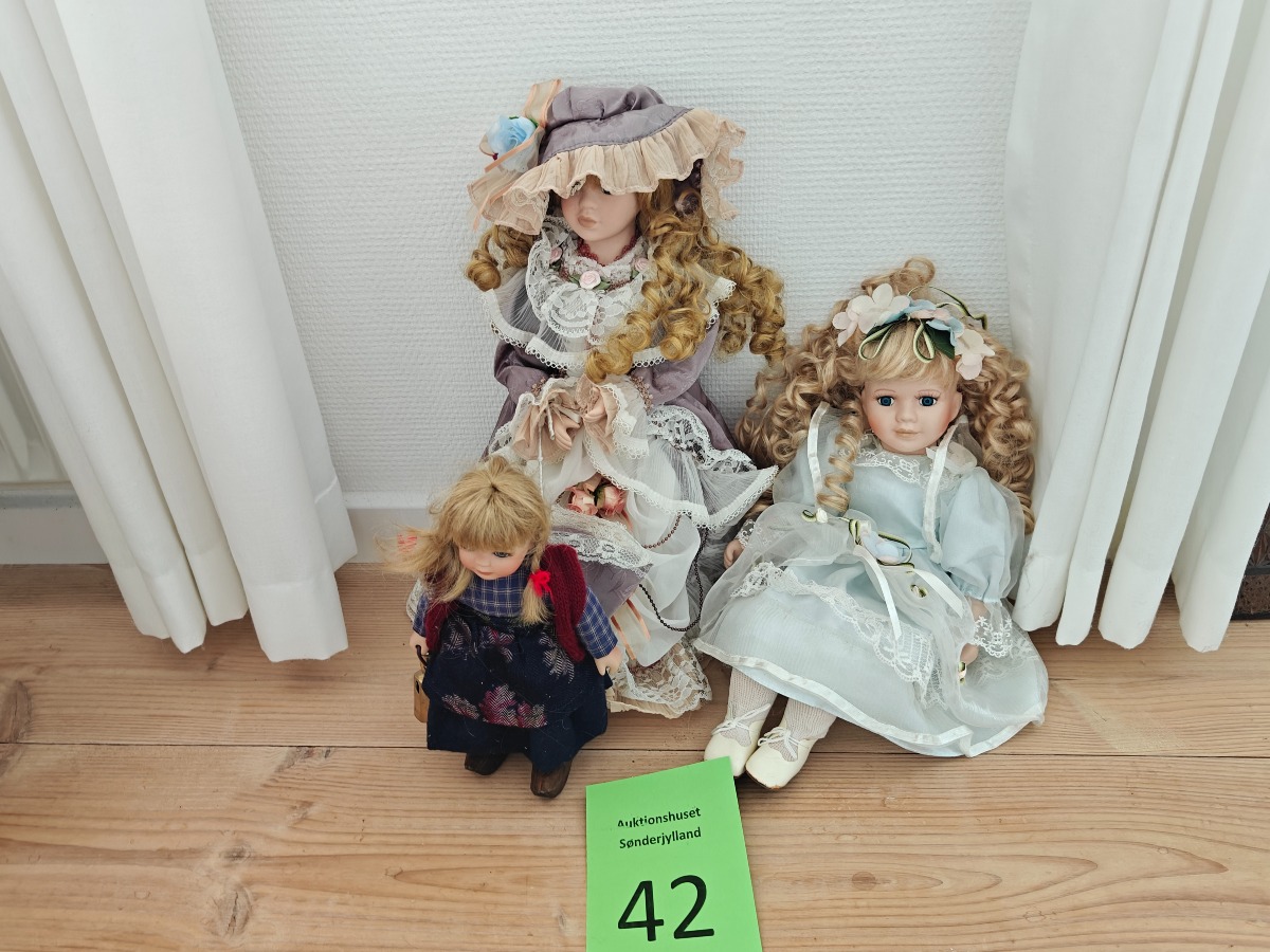 3 porcelænsdukker