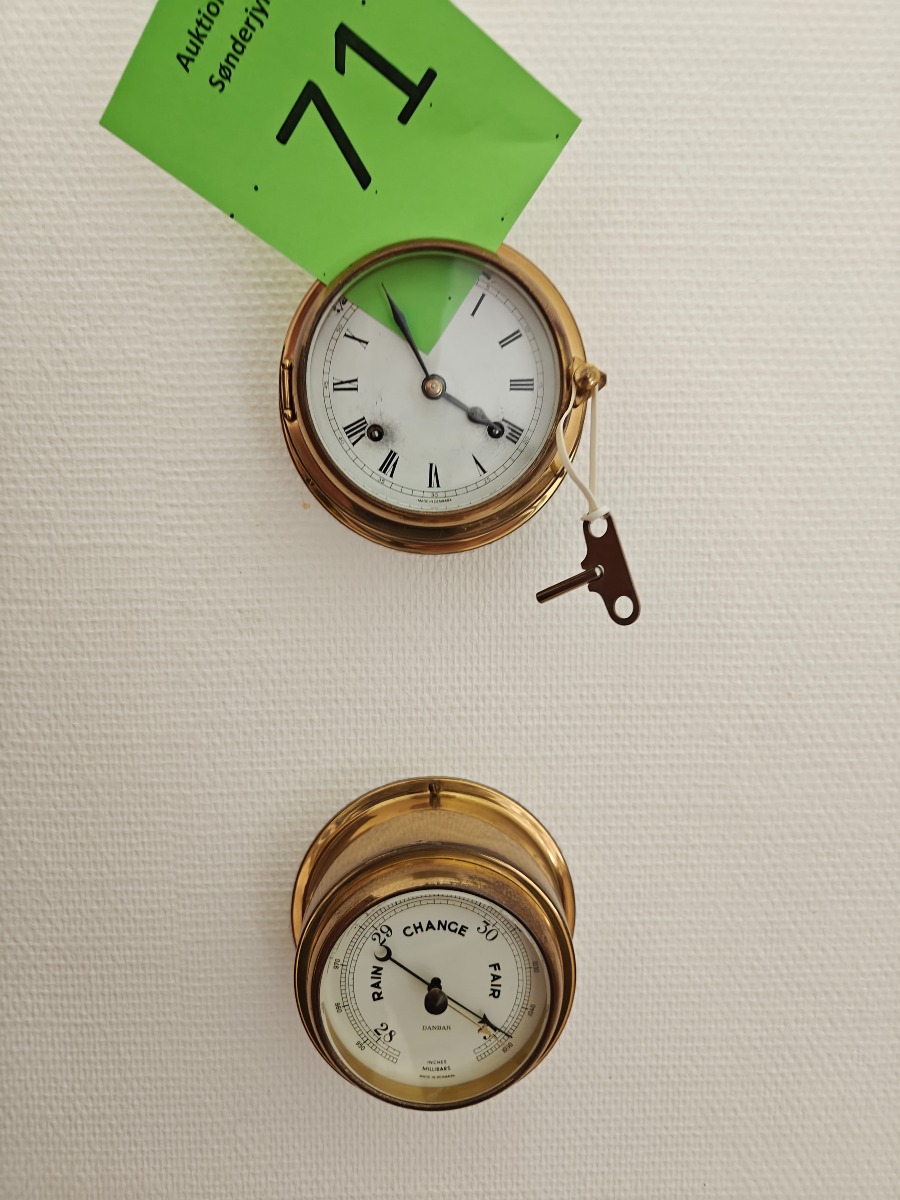 Skibsur og barometer 