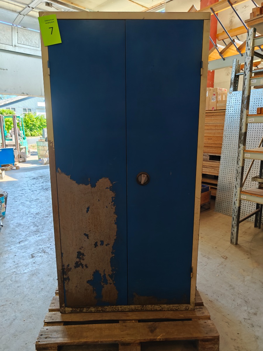 Blika skab