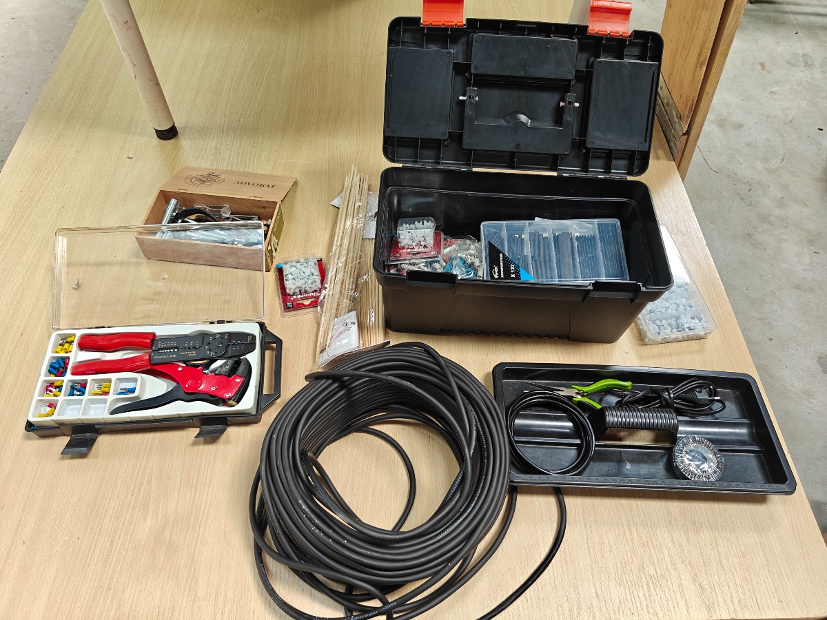 Ledning med 2 ledere afisoleringstang kabelklips