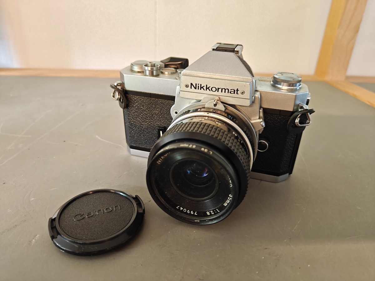 Nikkormat fuldt mekanisk kamera