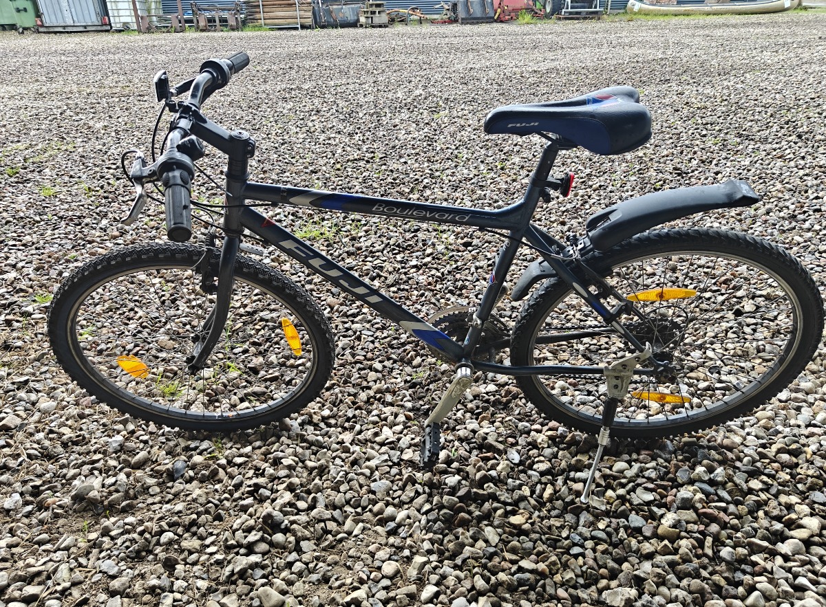 fuji Boulevard mountainbike 19
