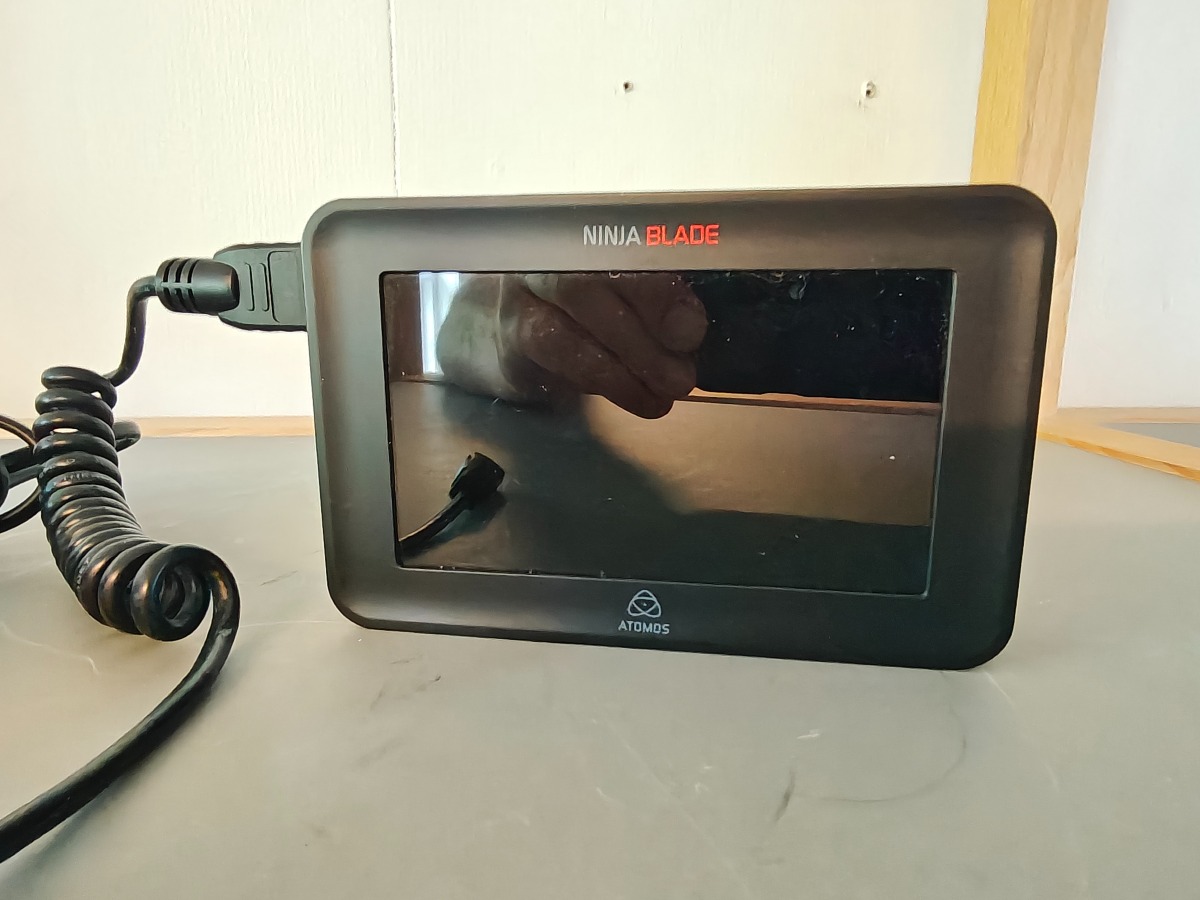 Atomos Ninja Blade, en 5-tommers HDMI-skærm og ekstern videooptager til kameraer