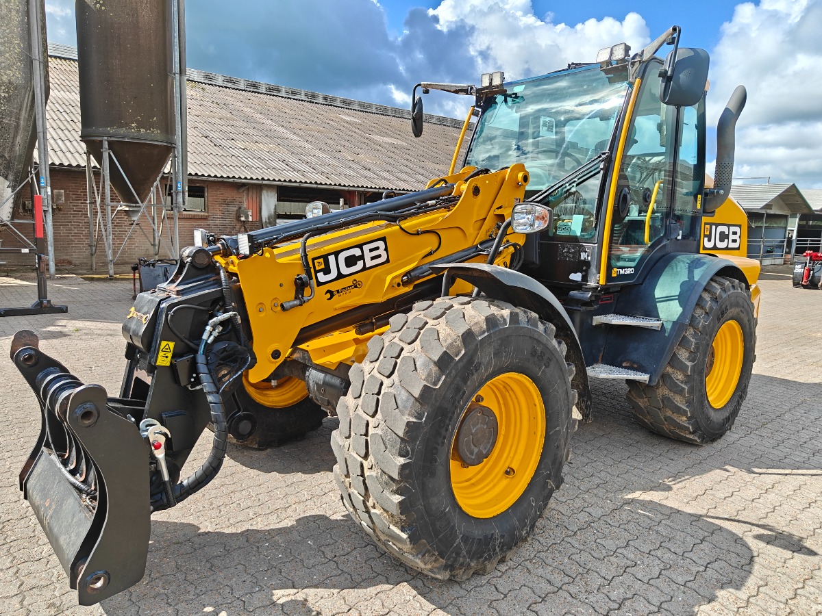 JCB TM 320 årgang 2022, kørt 6206 timer
