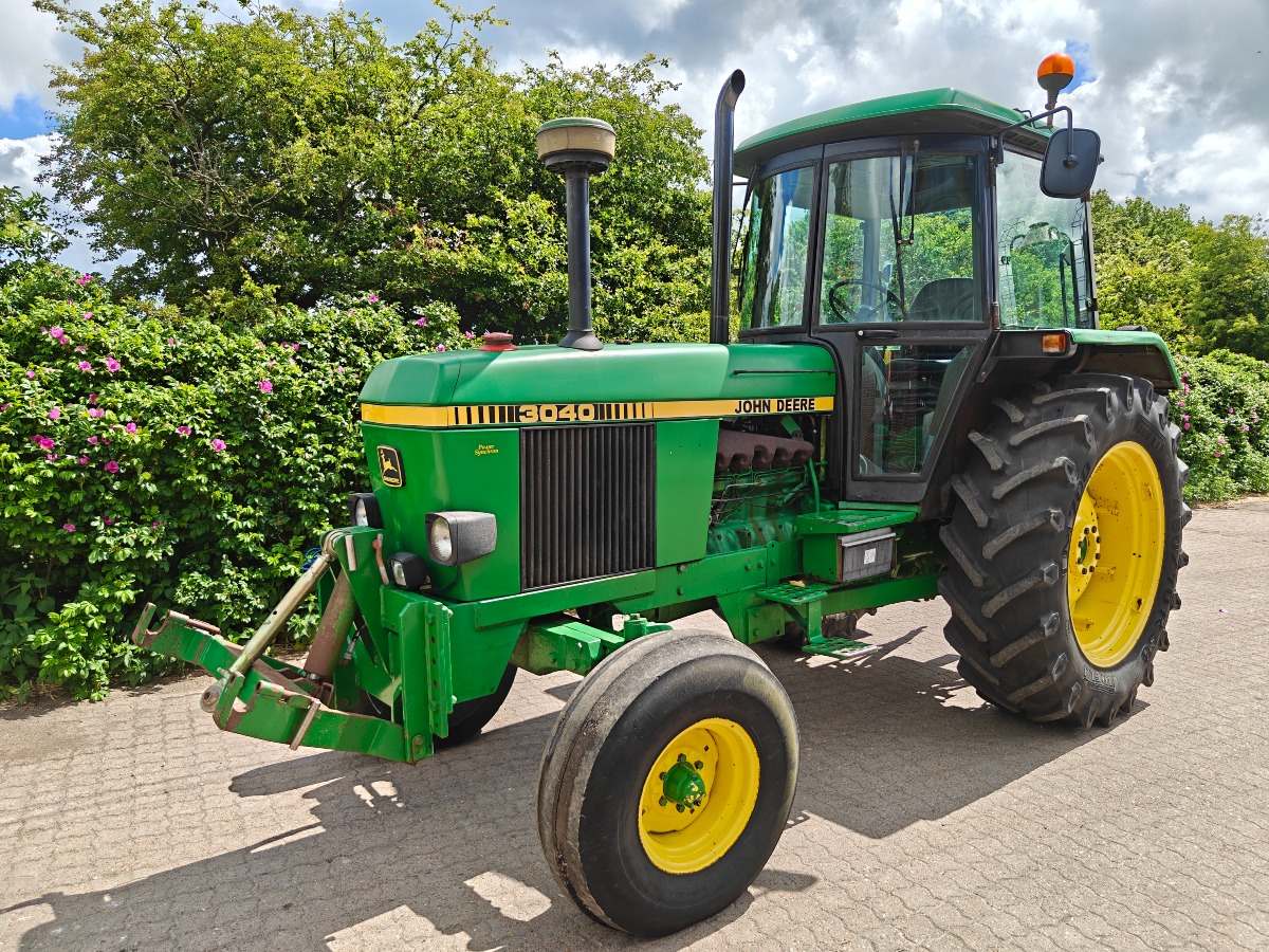 John Deere 3040 2 WD årgang 1986