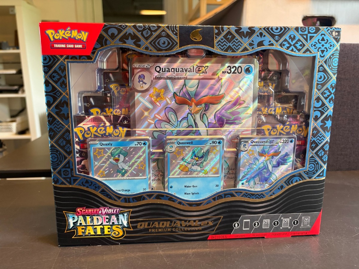 Pokémon Paldean Fates – Quaquaval ex Premium Collection