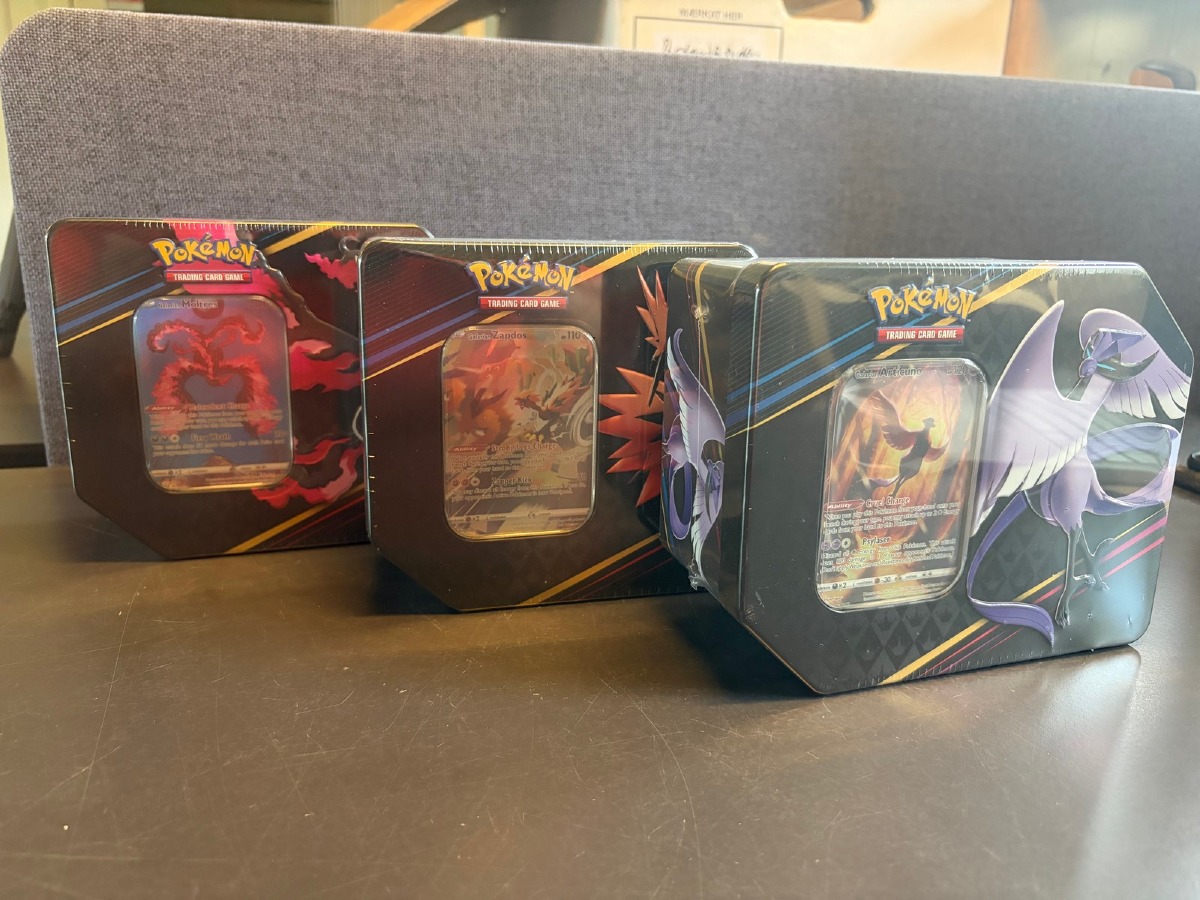 3 x Pokémon Crown Zenith Galarian Legendary Birds Tins (Articuno, Zapdos & Moltres)
