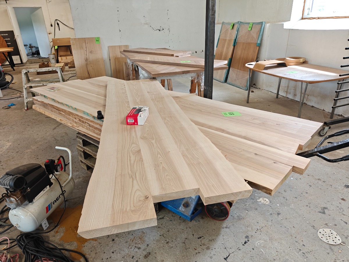 6 plader af limede egeplanker